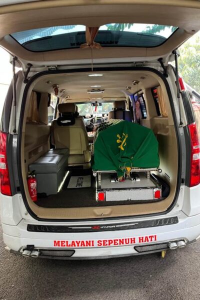 sewa ambulance jenazah jakarta (9) sewa ambulance jenazah jakarta (9)